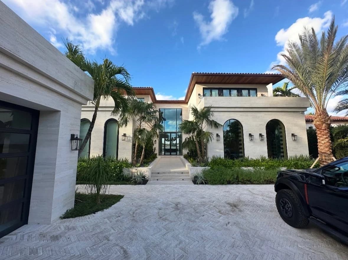 La Gorce Island Sets Price-Per-Foot Record at $6,224